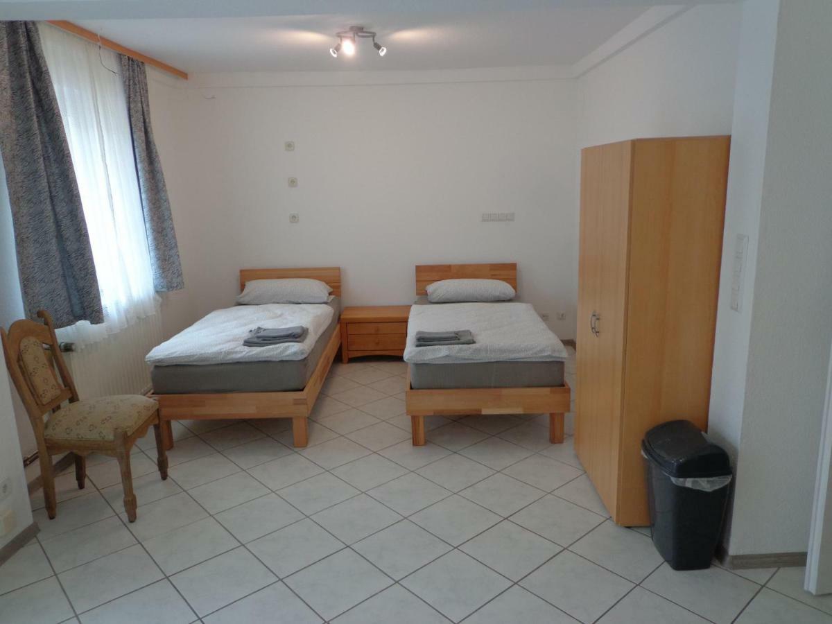 Apartments Naehe Messe - Room Agency Ганновер Екстер'єр фото
